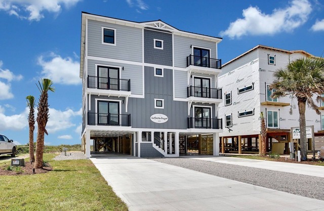13BR Oceanfront-BRAND NEW, Elevated Pool, Elevator, Hot Tub-Sleeps39
