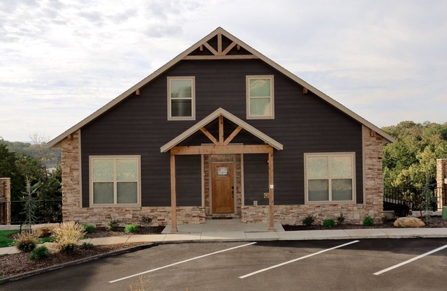 #14 - Main Level (Antlers Resort 3 Bedroom)