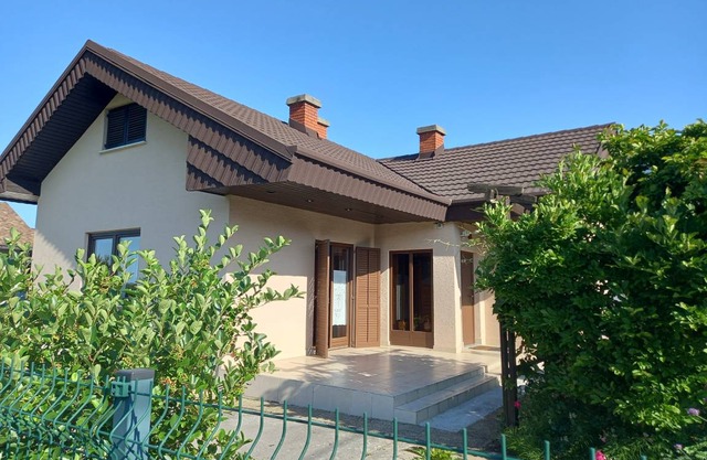 Country Aleš 