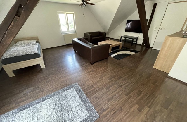 140sqm apartment -3 bedrooms kitchen bathroom, WLAN, parking lot, up to 7 persons