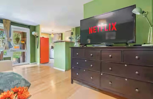 15% OFF LastMinDeals! | Cosy Flat in London Bridge + Netflix & Parking + Patio!