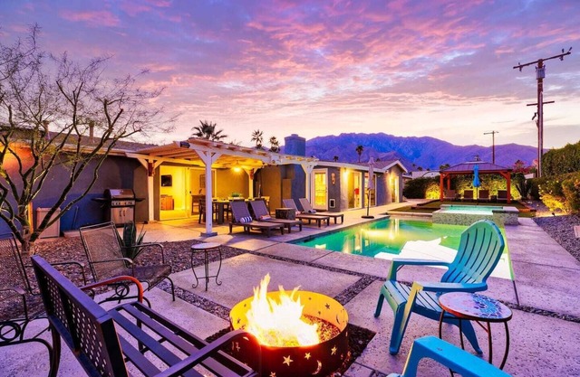 15% Off Sept! Family Fun, W/Pool, Hot Tub, FirePit