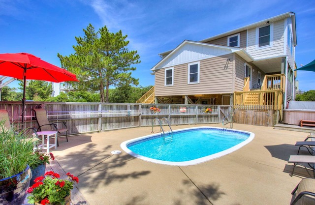 1682 Ohana Hut * 2 Min Walk to Beach