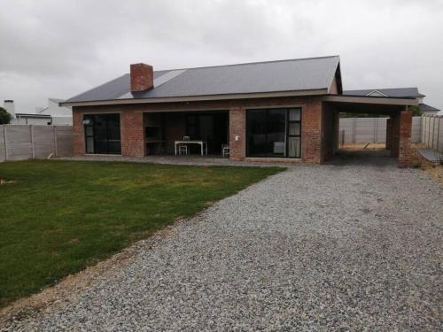 17 Lisa Street, 4 Bed - 2 Bath