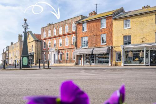 17 Market Place and The Vault