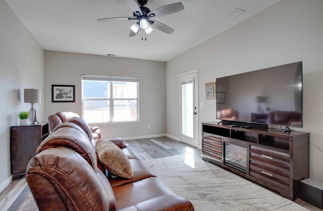 17 Mi to Dtwn Denver: Family Home w/Private Yard