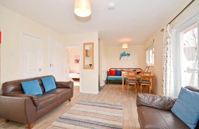 18 Tollgate Cottages