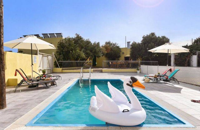 180 m² Farmhouse ∙ 4 bedrooms ∙ 8 guests