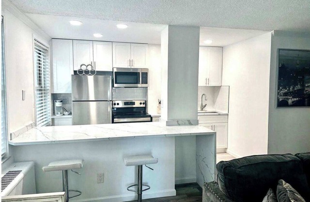 18K - City condo! Great View overlooking Peachtree