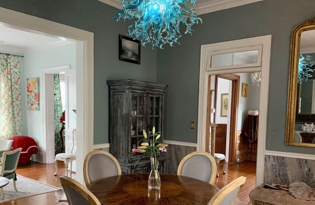 1900 Victorian home downtown, on MUSC campus.