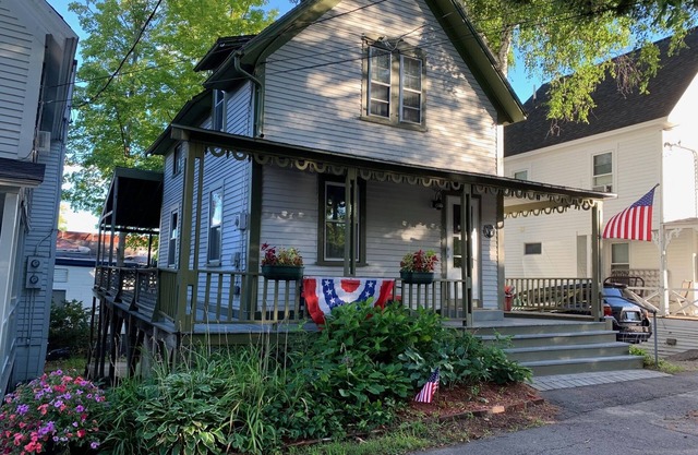 1901 Home w/Lake Winnipesaukee View, steps to Pier, Weirs Beach & Boardwalk!