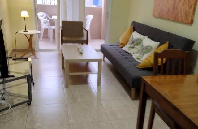 1A Apartment Abrigos, Wifi and balcony