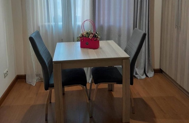 1bdr luxury apartment