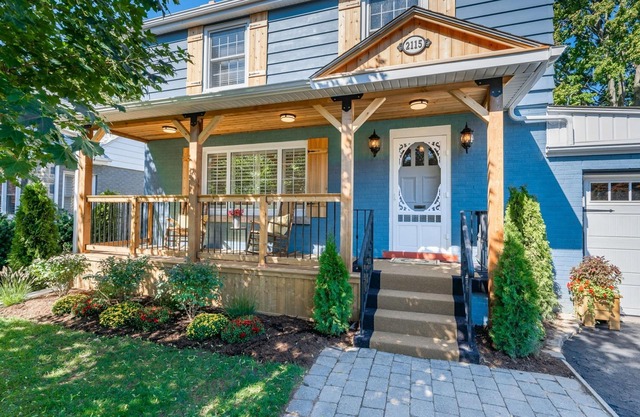 1Bedroom Lower Level unit |Ensuite laundry|Private