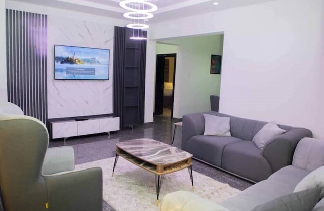 1bedroom with POOL, GYM, Wi-Fi, 24hrs power