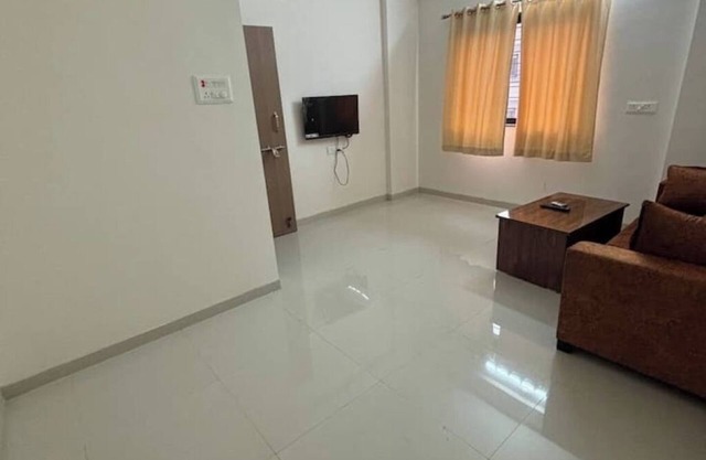 1BHK Cozy Stay 502