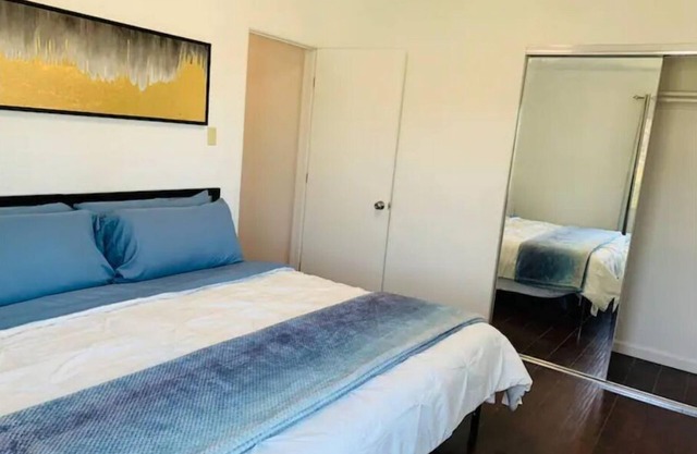 1BR Guest Unit w/AC/Free Parking/Free Laundry