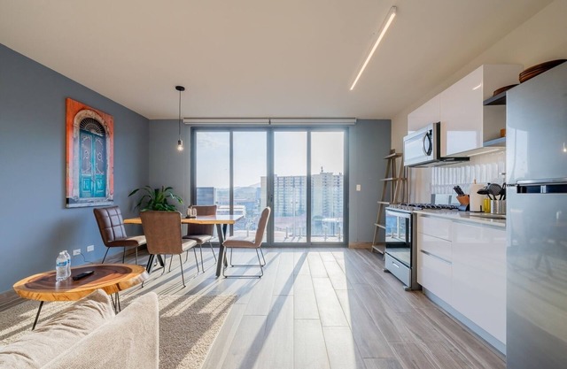 1BR in Casco View Life