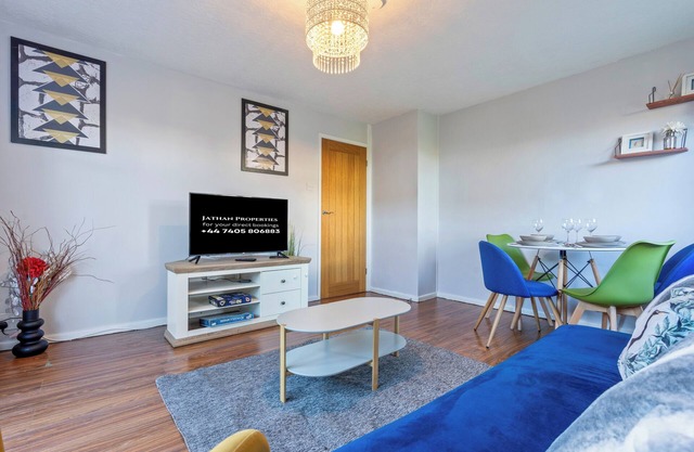 1BR-Sleeps2-Parking-NearCityCentre-Jlr-Nec