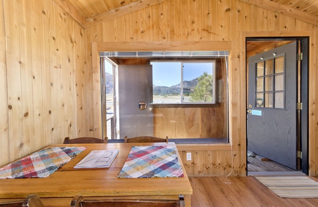 - 1BR tiny home—best for 2–4 guests, pet-friendly, mountain views