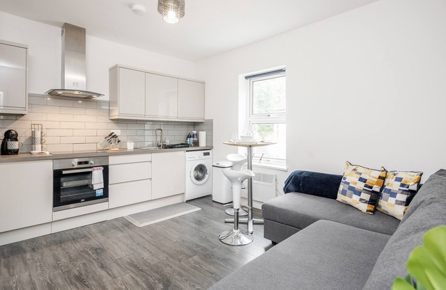 1BR Victorian House near Bedford City Centre