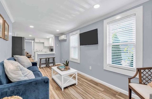 1BR Victorian Renovated Apt | Near Asbury & Beach