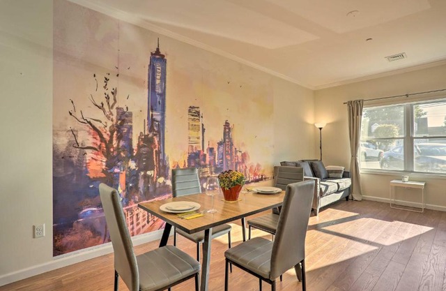 1st-Floor North Arlington Pad Less Than 10 Mi to NYC!