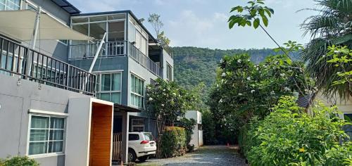 1st House of Happiness at Khao Yai 1-4 bed open 1 bedroom for each 2 adults