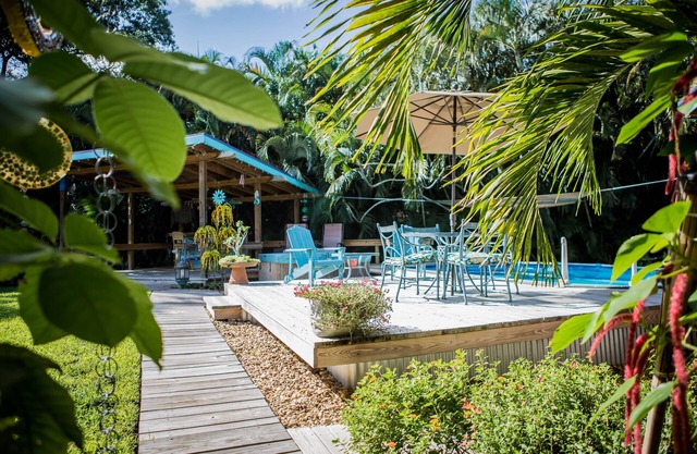 2/2, Davie/Ft. Lauderdale "Quiet/Pool" Garden Home