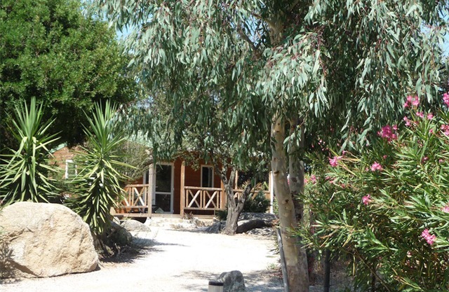 2/4-person CLIMATIZED WOODEN CHALET CLOSE TO ALGAJOLA village views