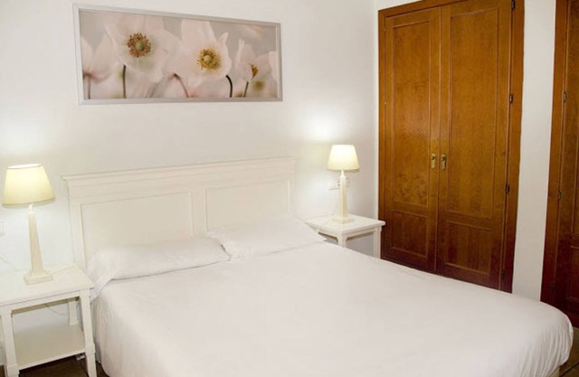 2 bedroom apartment with garden block 1 (Apartment 6