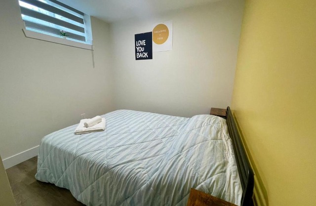 2-Bed 1-Bath Side Suite in New Westminster