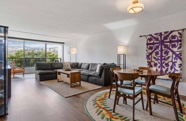2 bed 2 bath Hawaii Kai Getaway