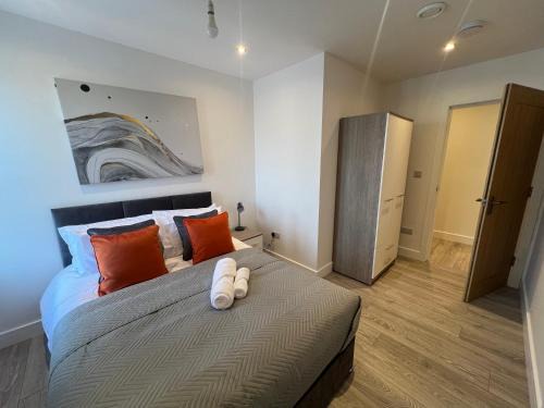 2-Bed Apartment, Basingstoke - Great Location