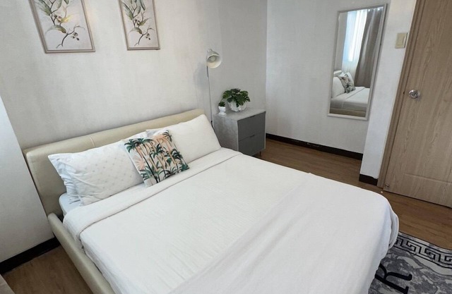2-Bed Apartment in Near Airport Paranaque