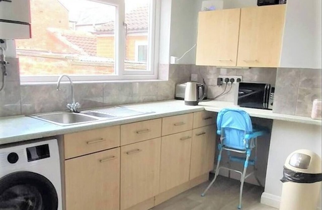 2 Bed Darlington Townhouse, garden & free parking