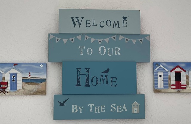 2 Bed Flat - Sleeps 3 - Parking - Wifi