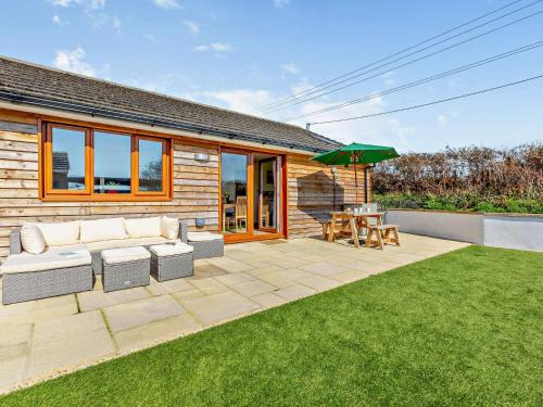 2 Bed in Axminster 89471