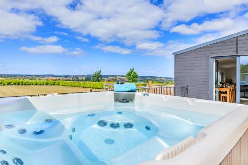 2 Bed in Somerton oc-s32606