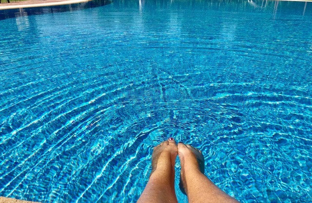 2 Bed Penthouse Apartment - Sea Views - Sleeps 4