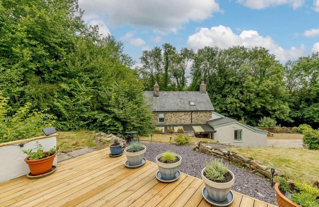 2 bed property in Llandysul 88775