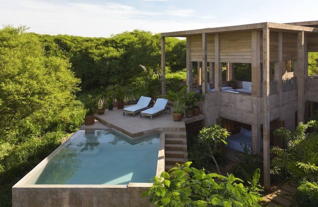 2-bed quiet Luxury Villa in central Puerto Escondido w AC and breakfast included
