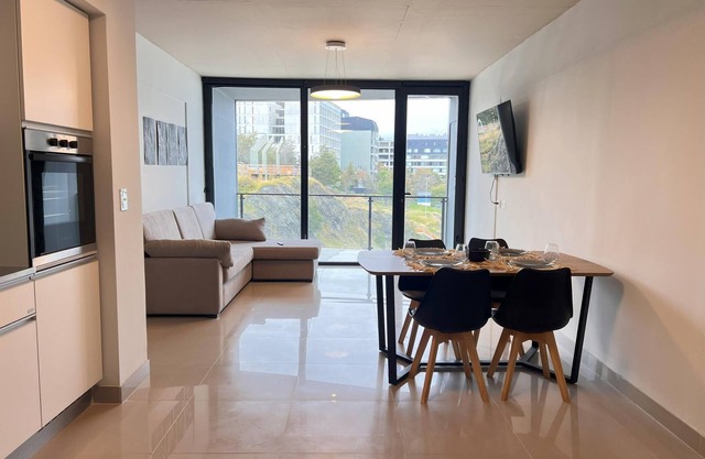 2-bedroom apartment with balcony, sea and port view