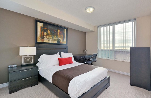 2 Bedroom/2 Bathroom Suite
