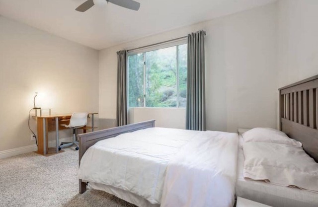 2 Bedroom 2 Bath Condo in Resort Style Complex - Month to Month Only