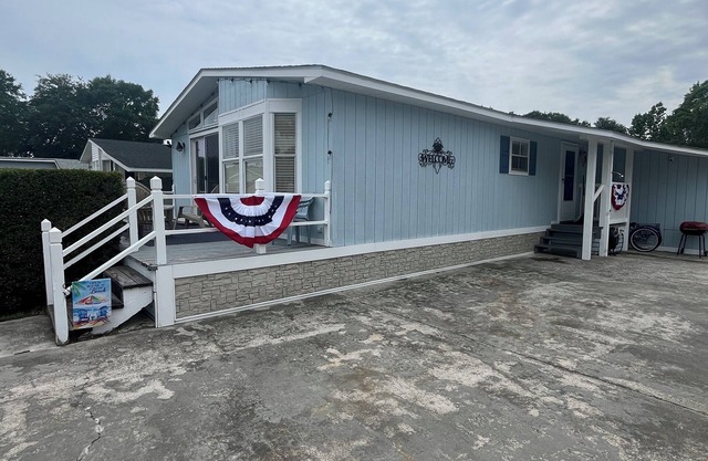 2 bedroom 2 bath family vacation home comes with golf cart