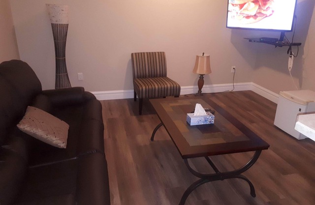 2 Bedroom 2 Bathroom Suite in Stoney Creek