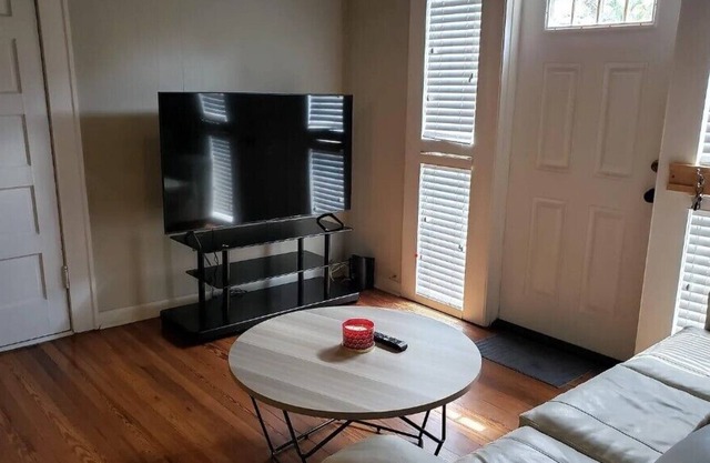 2 Bedroom (623418) by Houzlet