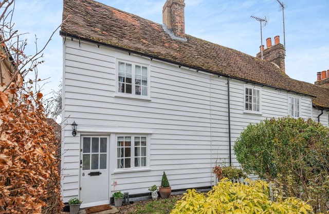 2 bedroom accommodation in Little Berkhamsted