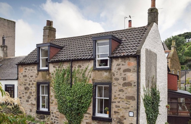 2 bedroom accommodation in North Queensferry
